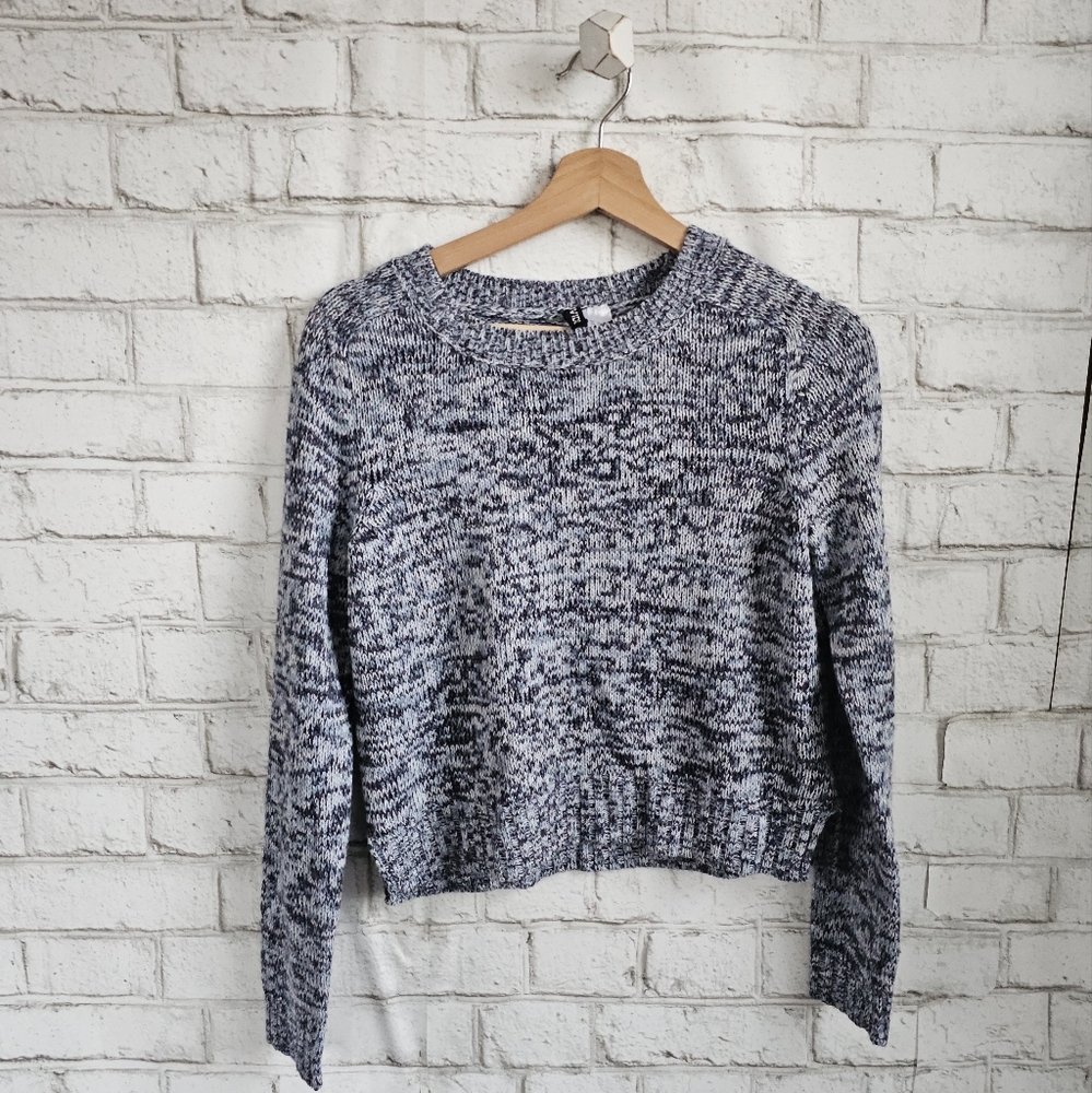 ☆ DIVIDED Indigo Heather Cropped Sweater, XS
